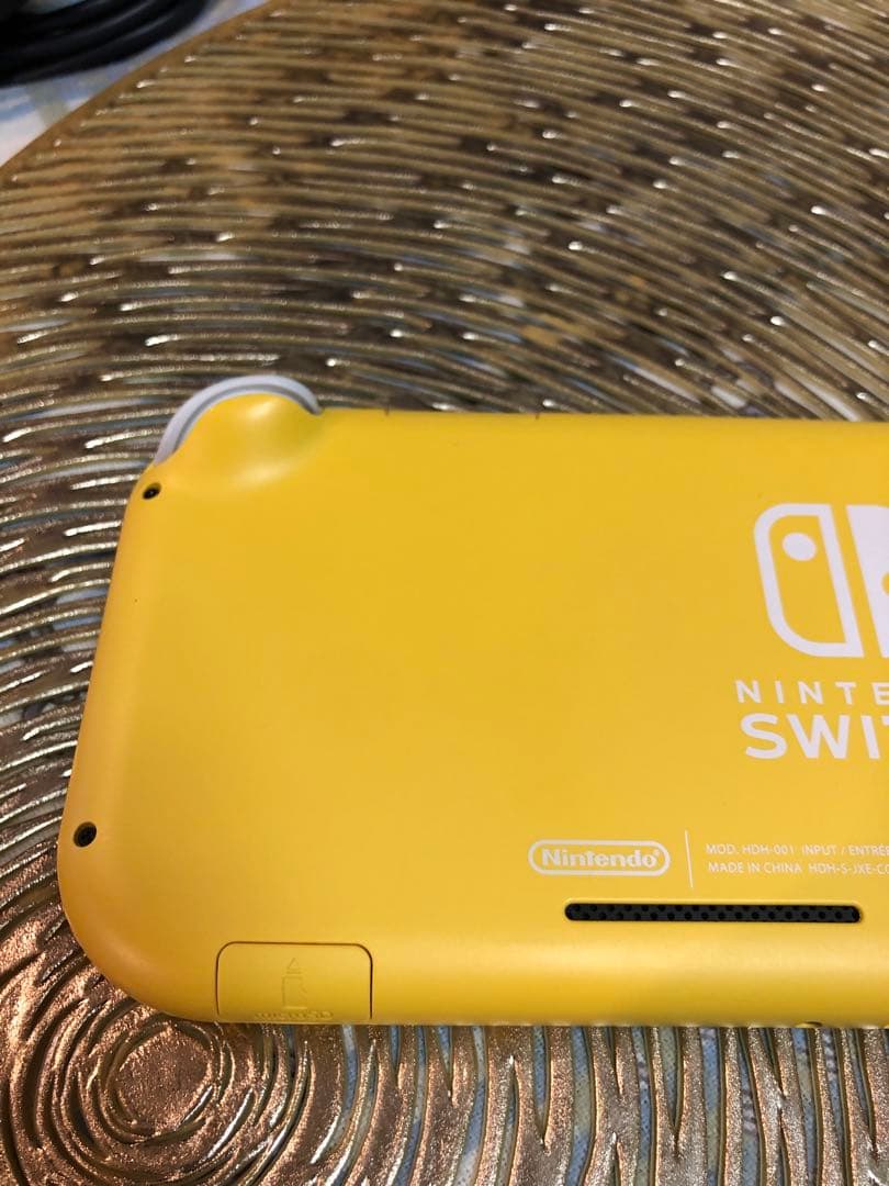 Nintendo Switch Lite イエロー 任天堂