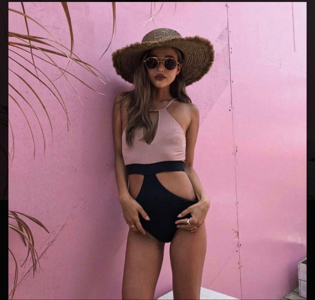 ⚠️今だけ限定15,500→12,900⚠️アリシアスタン ワンピース水着