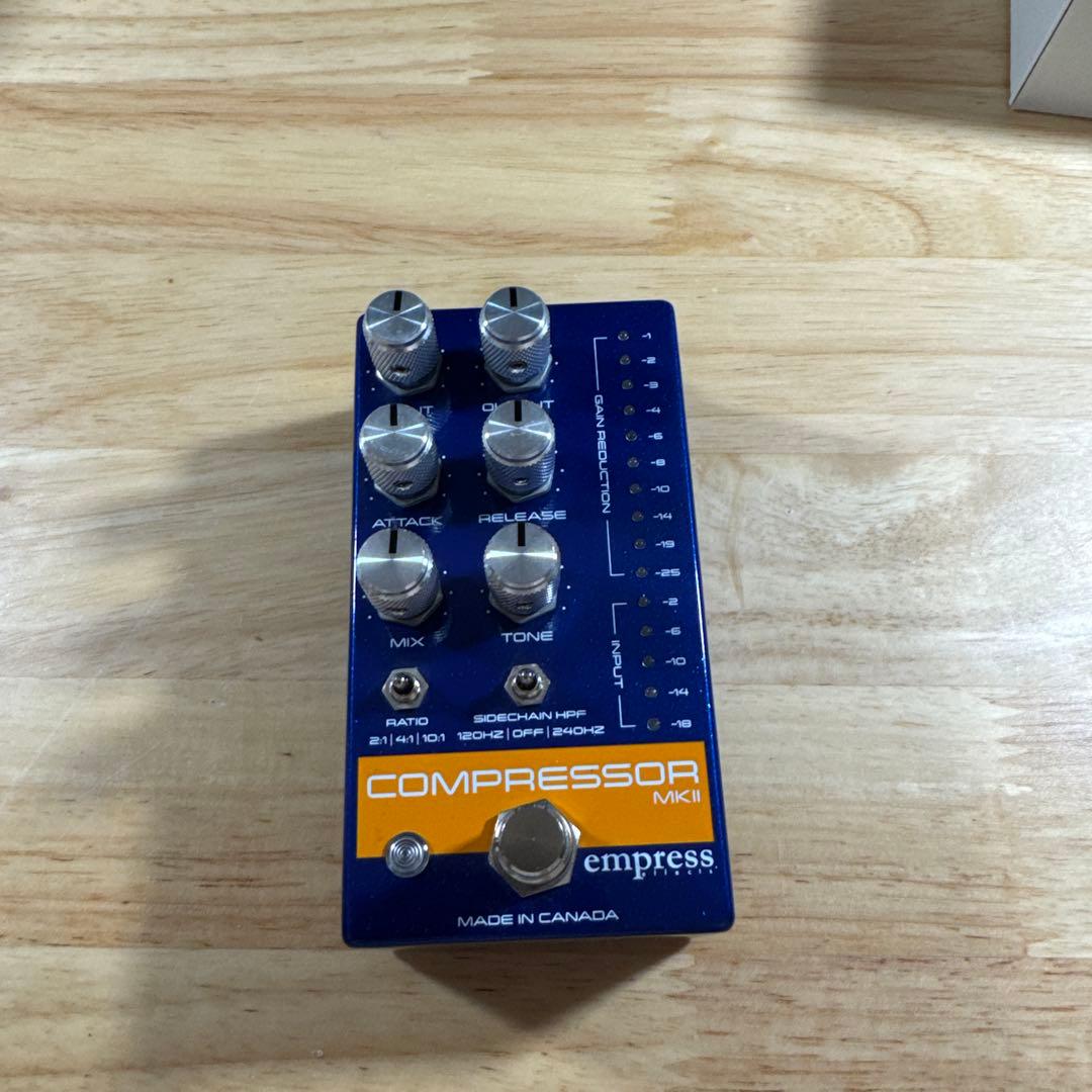 ギター Empress effects Compressor MKII blue