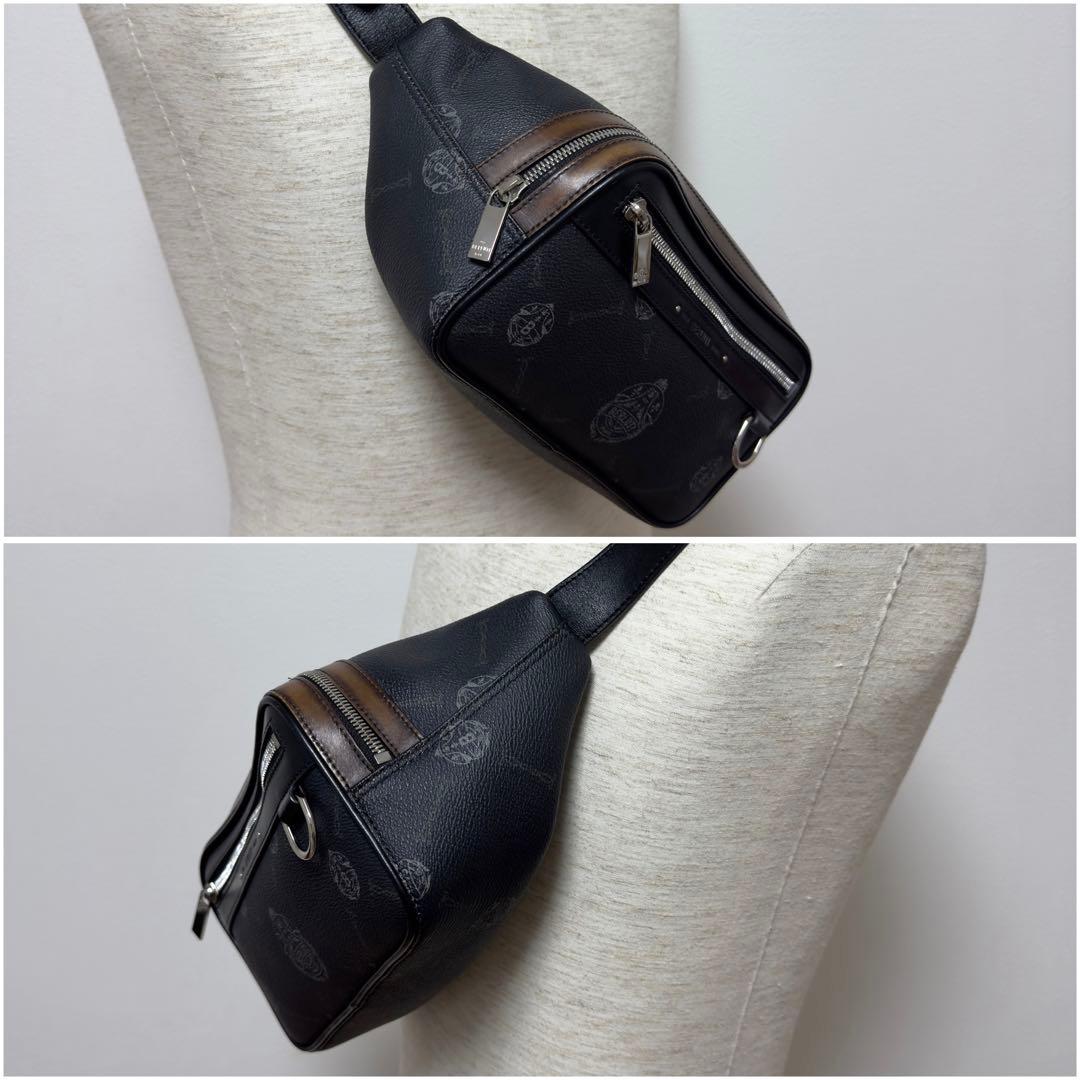 限定 定価36.7万円 ベルルッティ シグネチャーキャンバスレザーボディバッグ