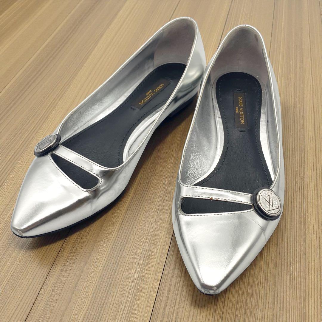 LOUIS VUITTON・ルイヴィトン・パンプス・シルバー・ロゴ・22cm相当