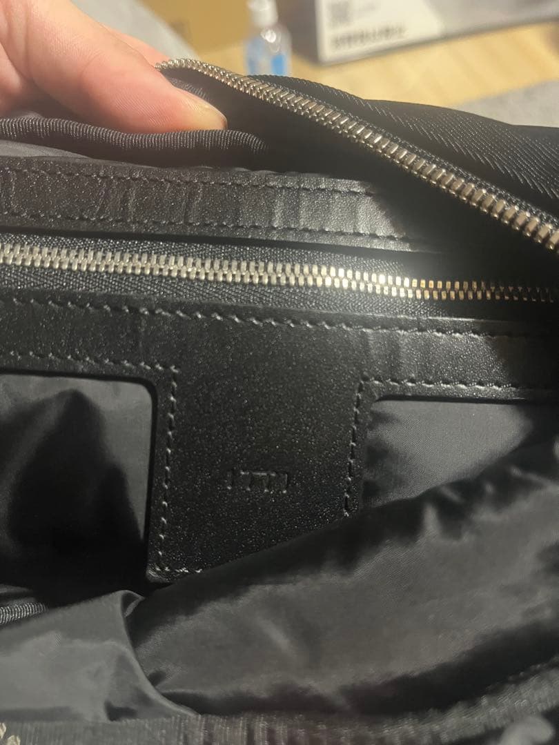 itti ショルダーバッグ