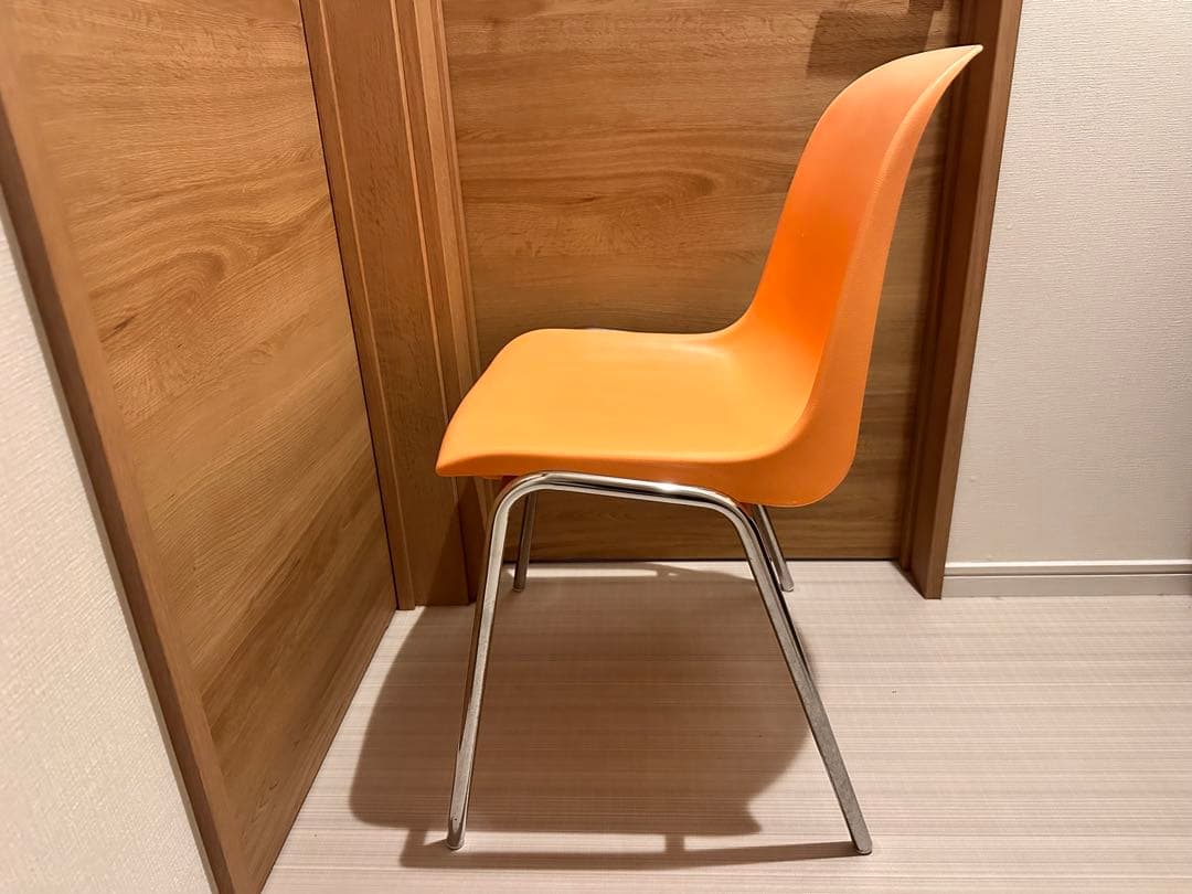MOD ELENAスタッキングチェア スペースエイジ ミッドセンチュリー