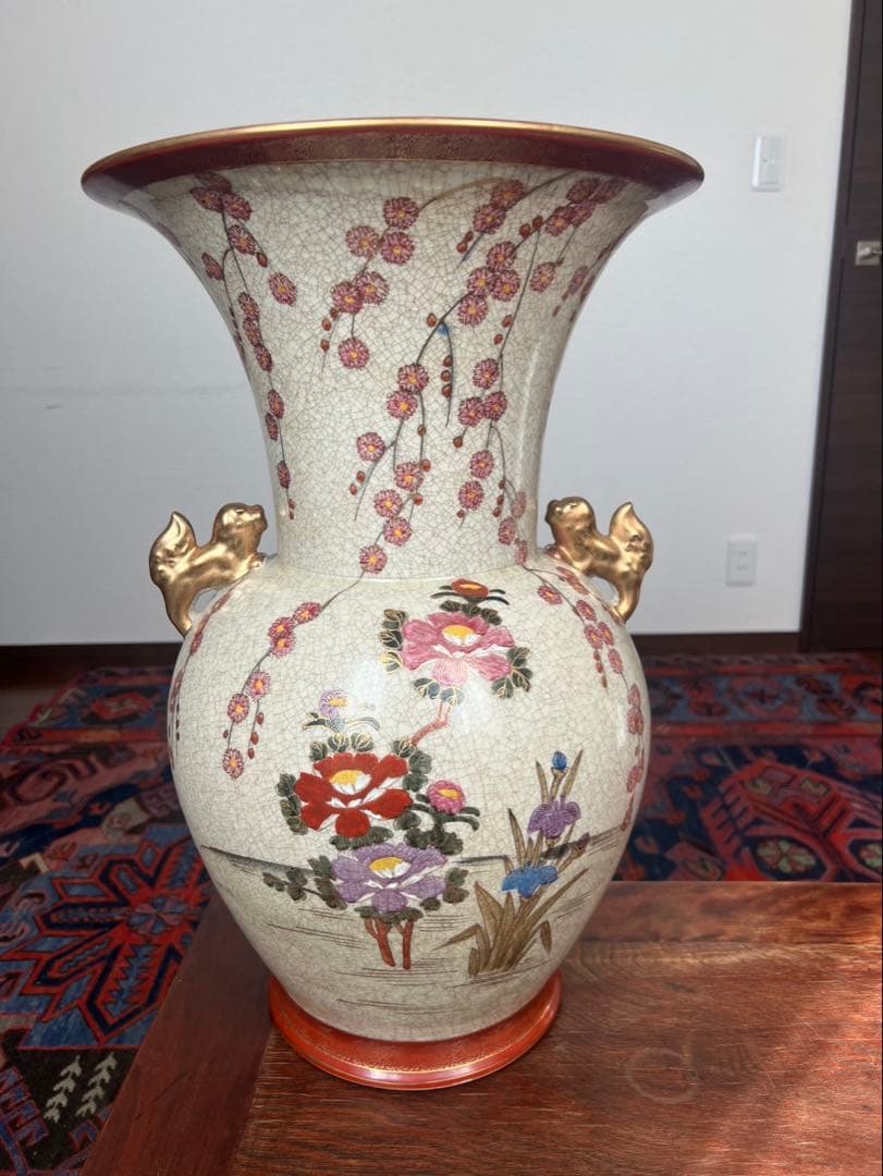 薩摩焼 壺 大型 双耳花瓶 飾壺 獅子耳 花柄 金彩 両耳付 花瓶