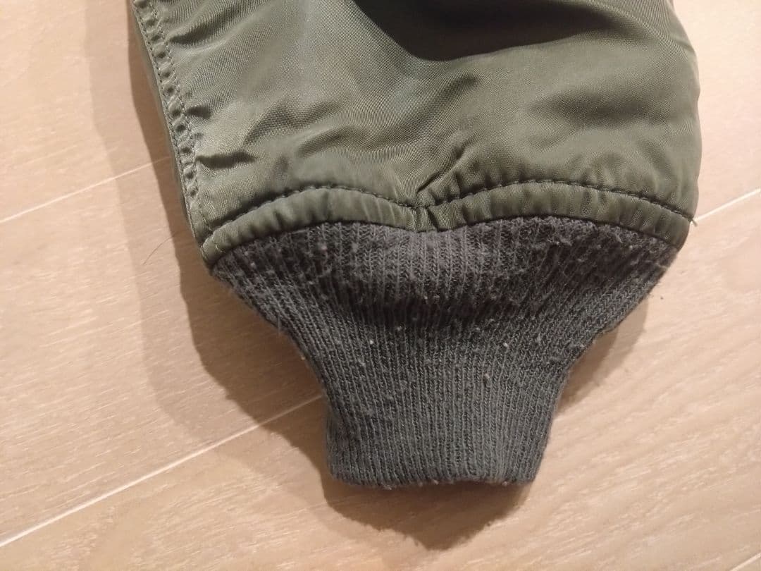 ALPHA INDUSTRIES MA-1 フライトジャケット　ワッペン後付け