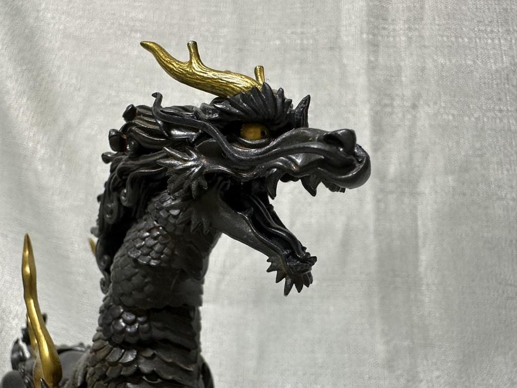 【中古】タケヤ式自在置物 麒麟 鉄錆地調版