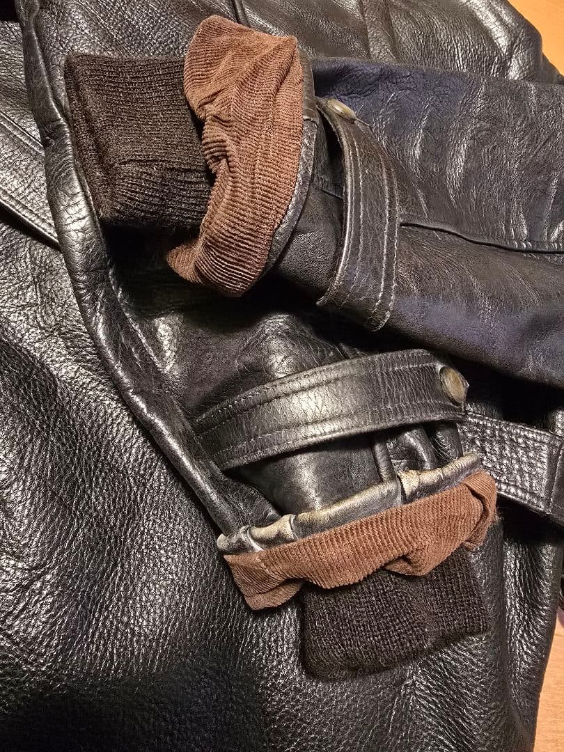 ジャパンヴィンテージ.レザージャケット ベルト付き 黒.M