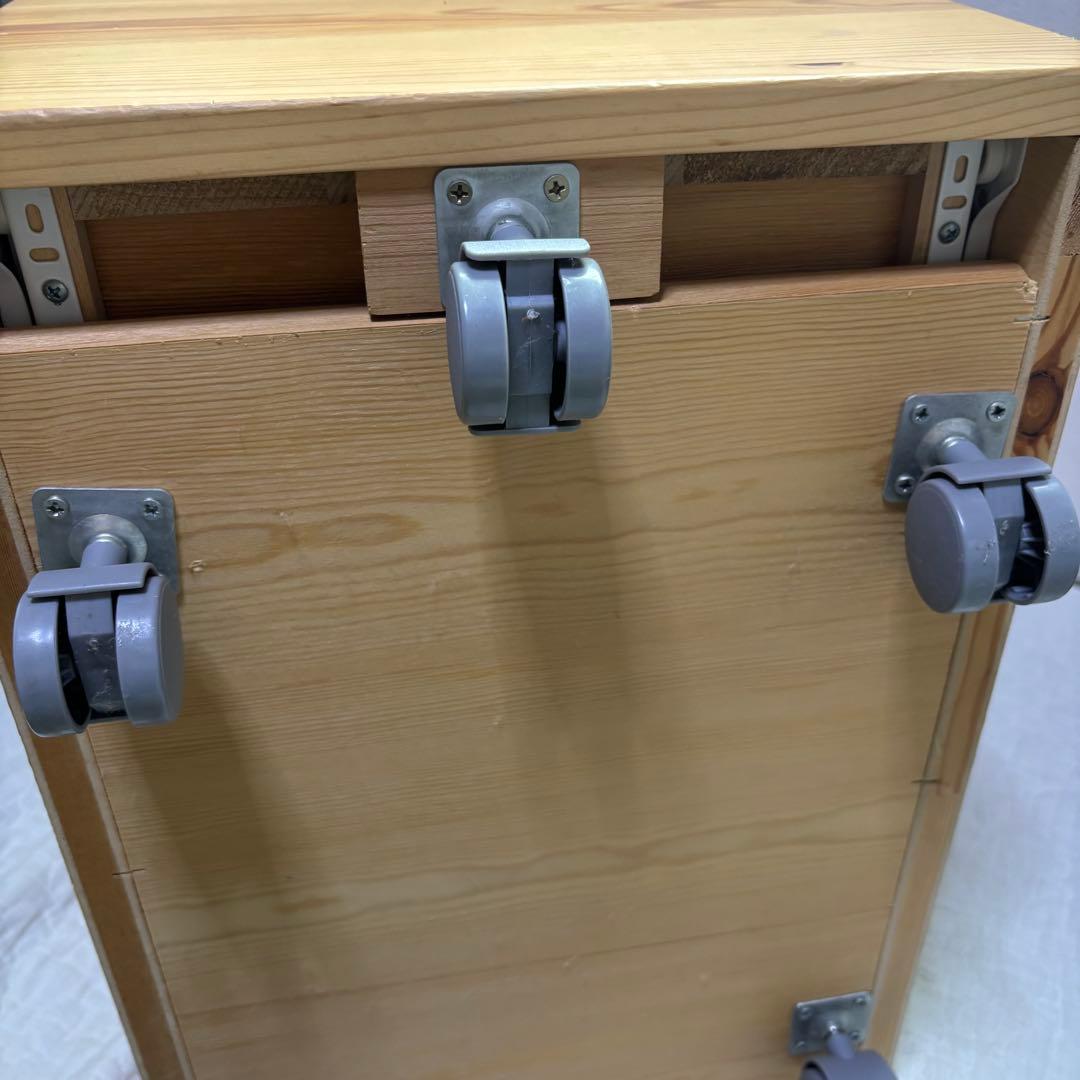 【廃盤】無印良品　パイン材　キャビネット　サイドチェスト　収納　キャスター付き