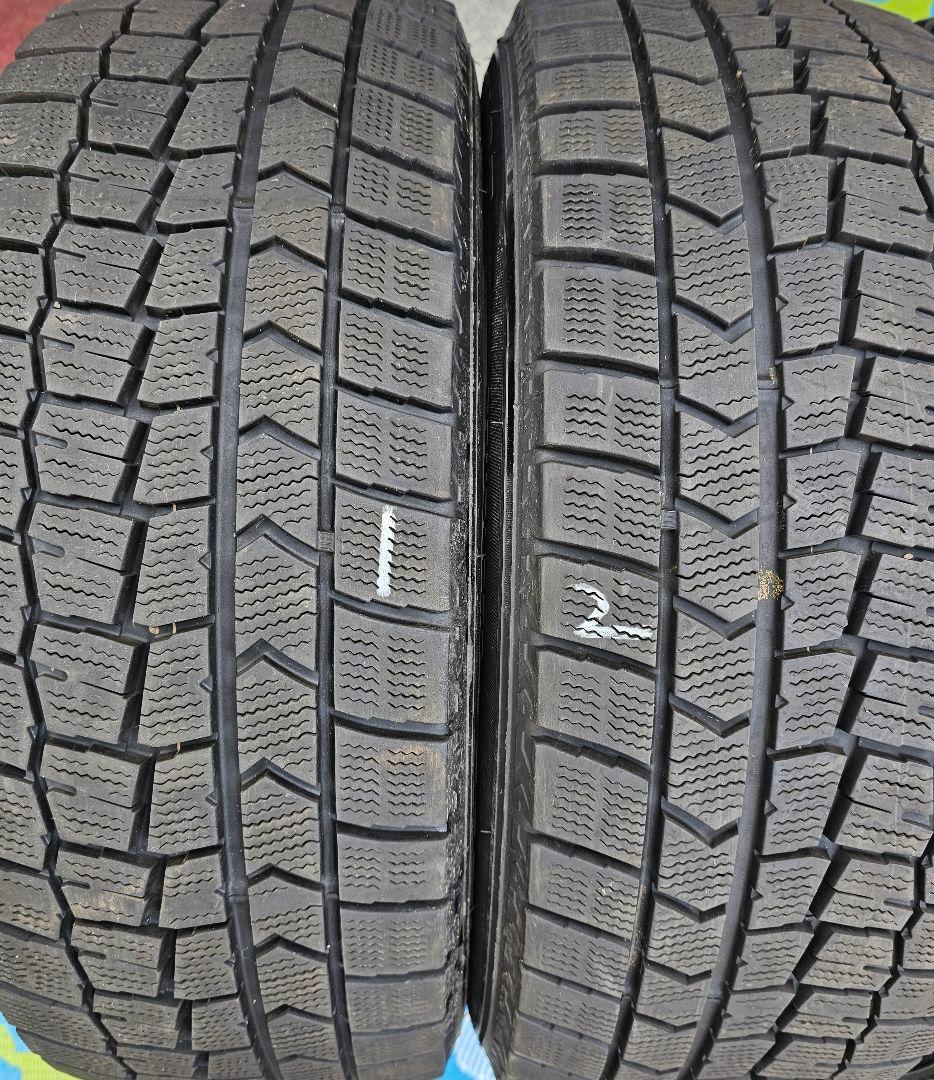 バリ溝17インチダンロップ WINTERMAXX WM02 215/60R17