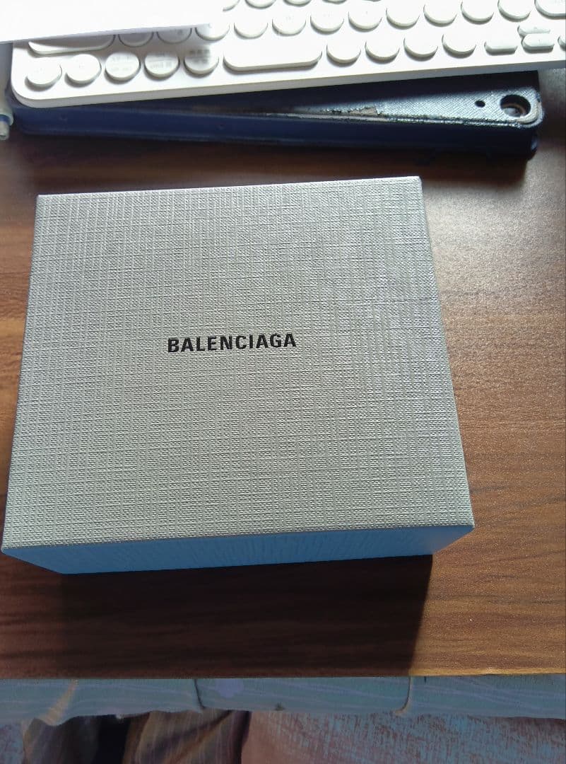 BALENCIAGA 三つ折り財布 黒