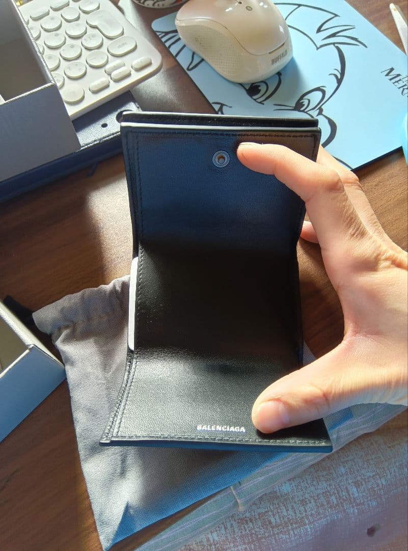 BALENCIAGA 三つ折り財布 黒