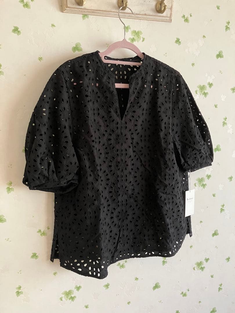 【新品未使用】Ballsey　コットンカットワークレースパフスリーブブラウス