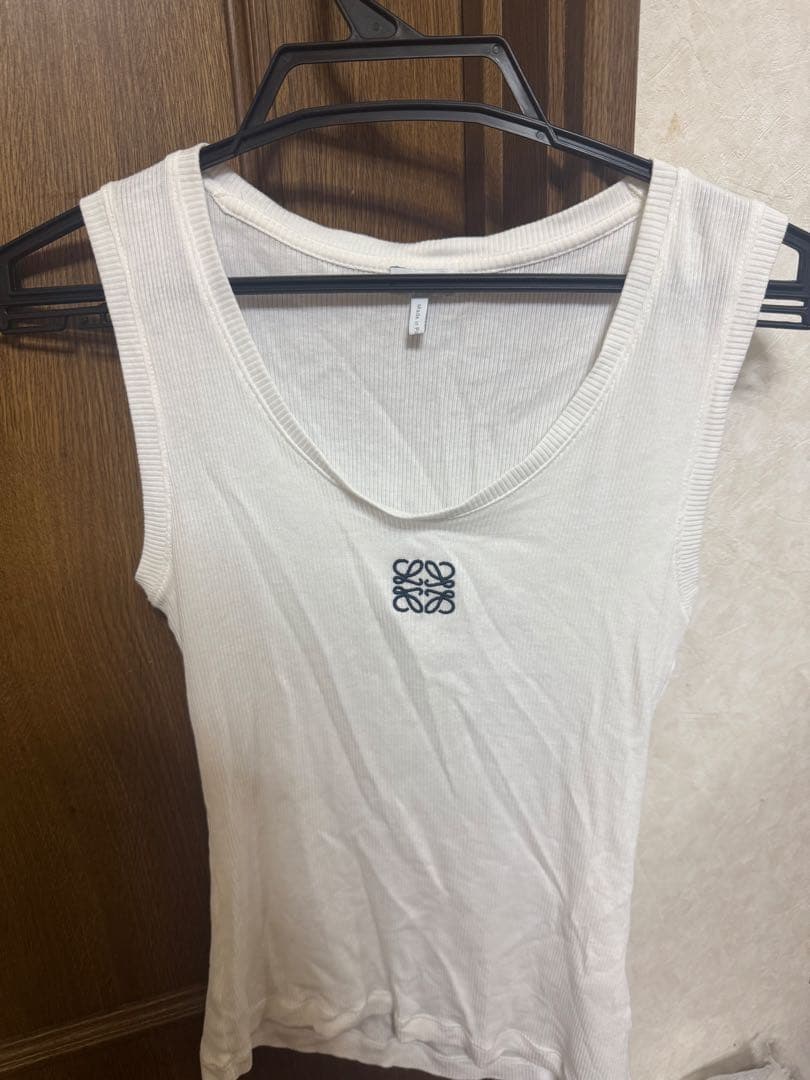 ロエベ タンクトップ