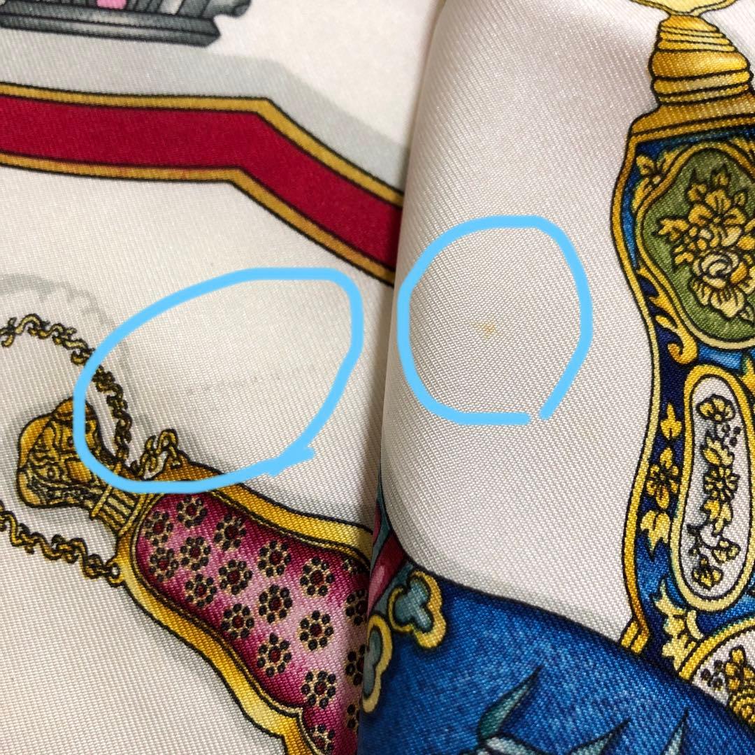 HERMES エルメス　カレ　スカーフ シルク