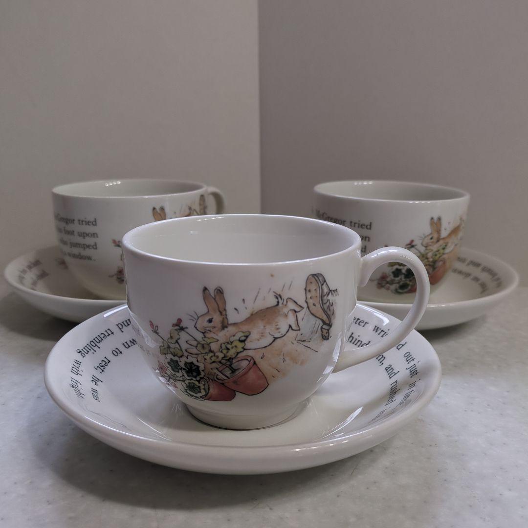 ピーターラビット　陶器食器セット