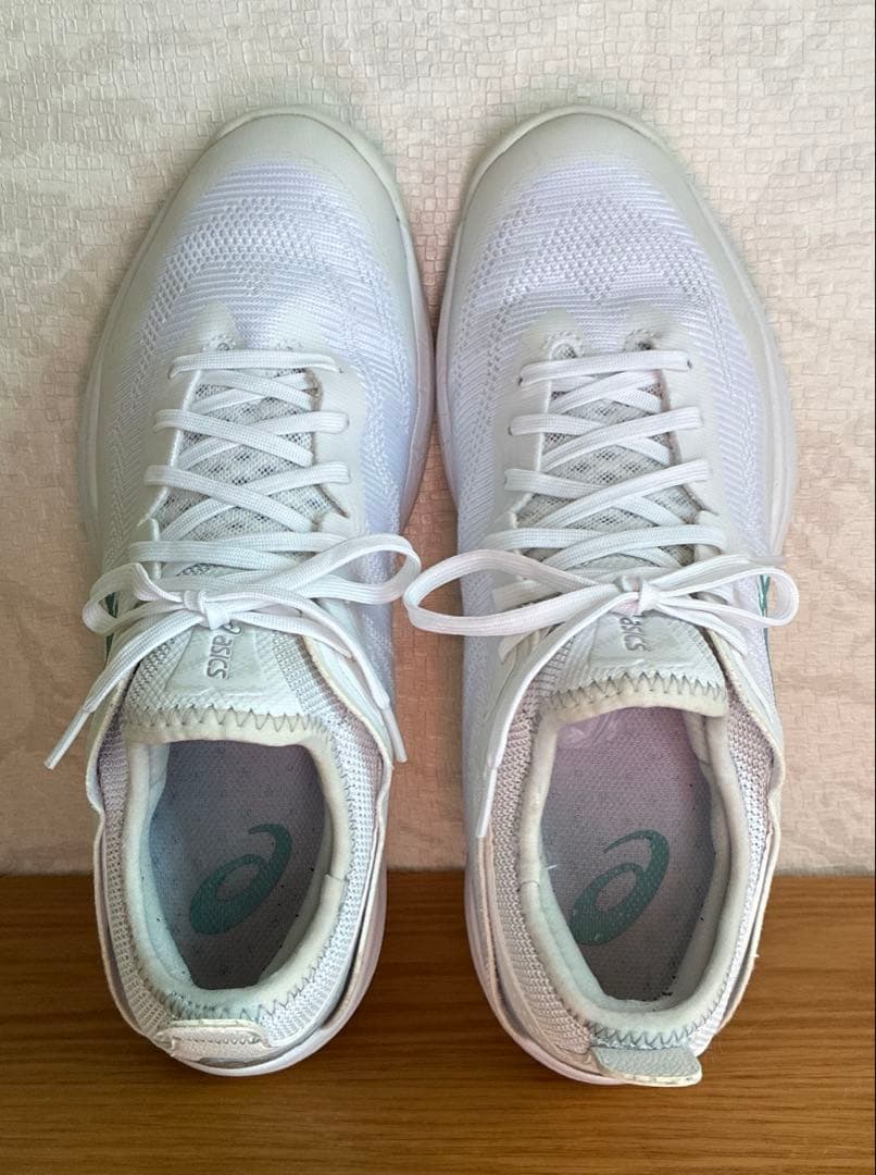 【極美品】asics グライドノヴァFF3