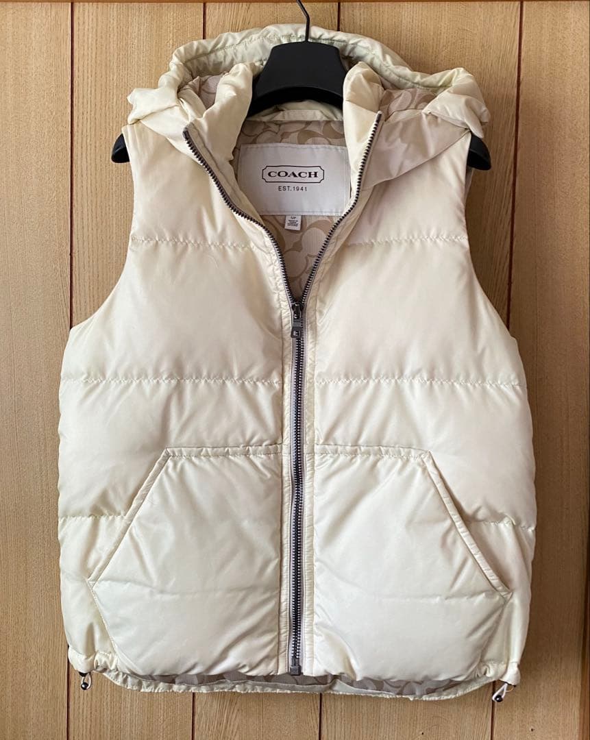 COACH フード付きダウンベスト S アイボリー