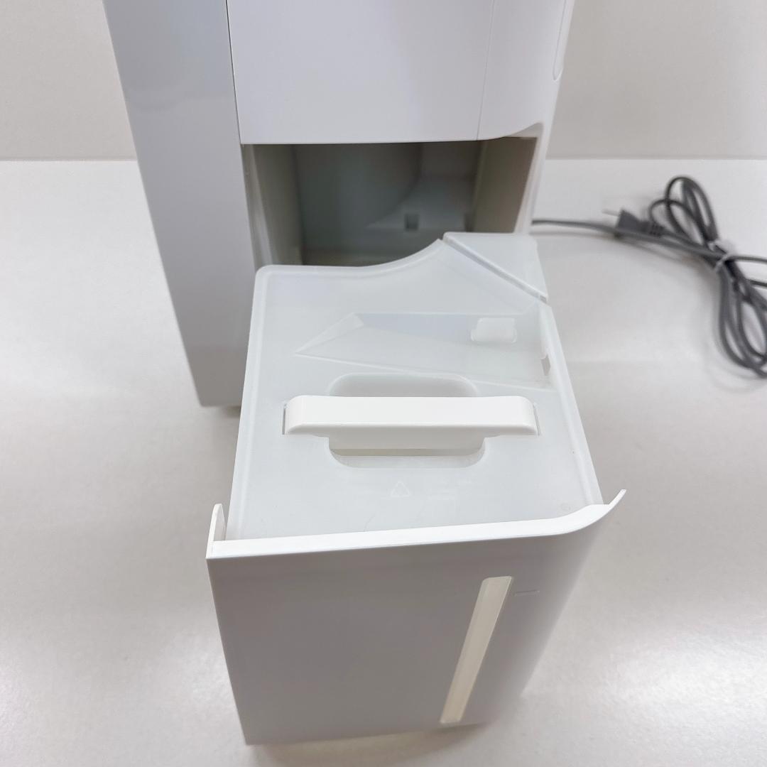 【美品】SHARP CV-P180W プラズマクラスター衣類乾燥除湿機　23年製