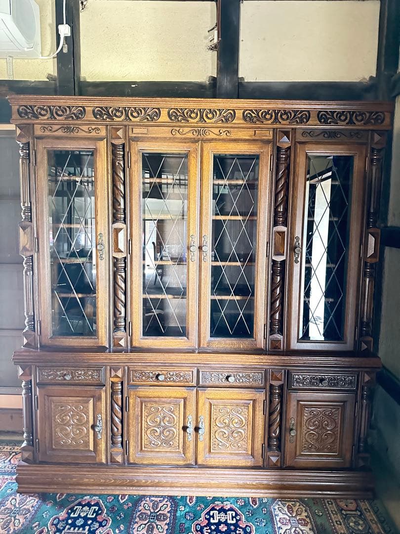 木雕リ　食器棚