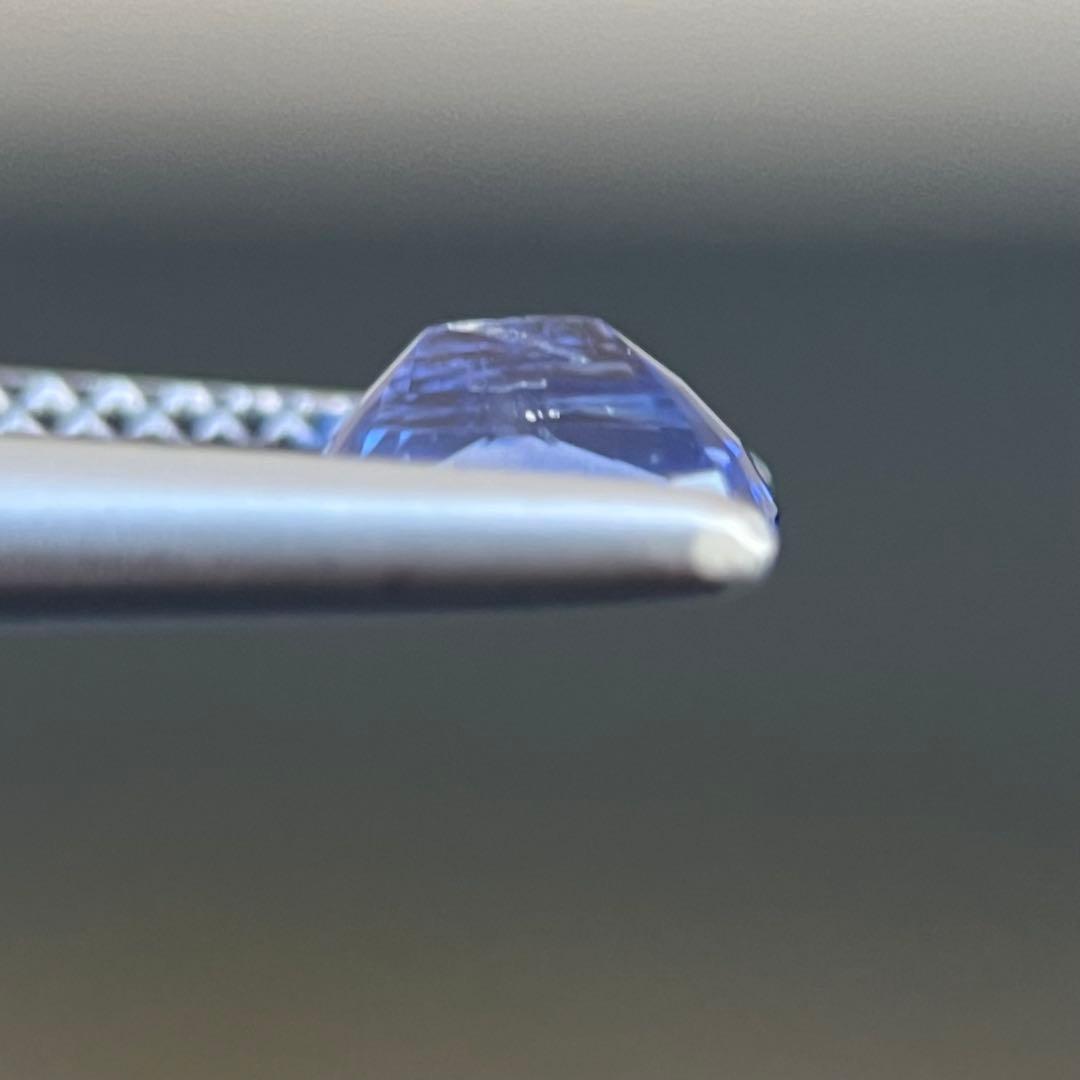 スリランカ産加熱天然ブルーサファイアルース