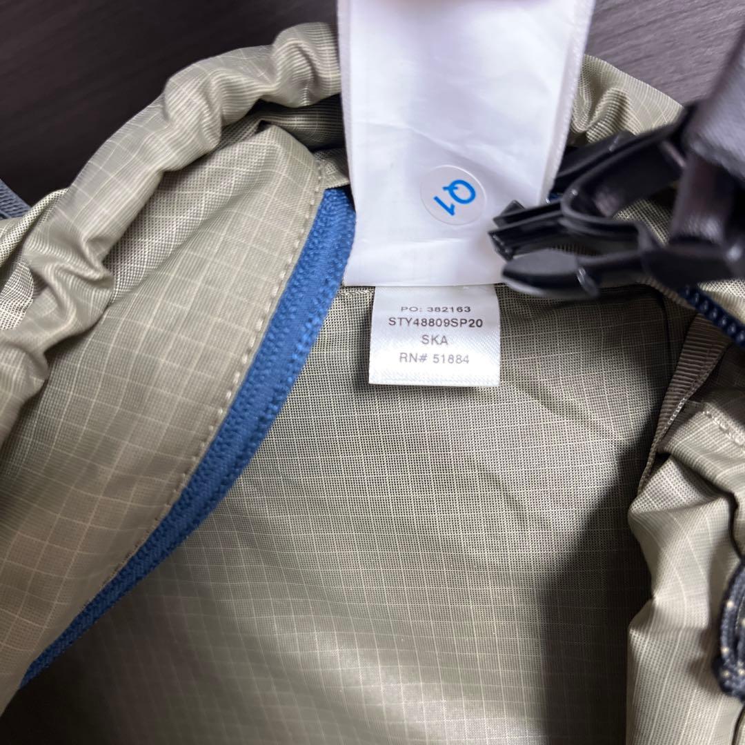 パタゴニア ウルトラライト・ブラックホール・トートバッグ27L カーキ