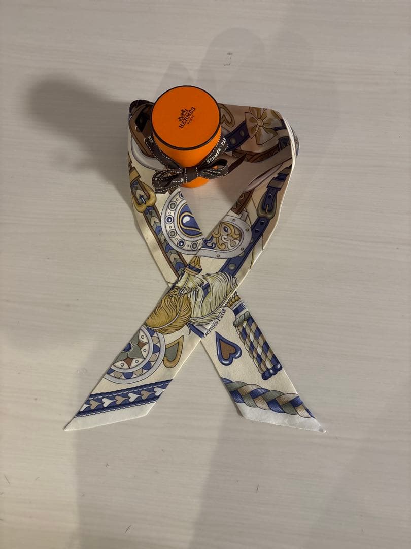 Hermès エルメス　ツイリー