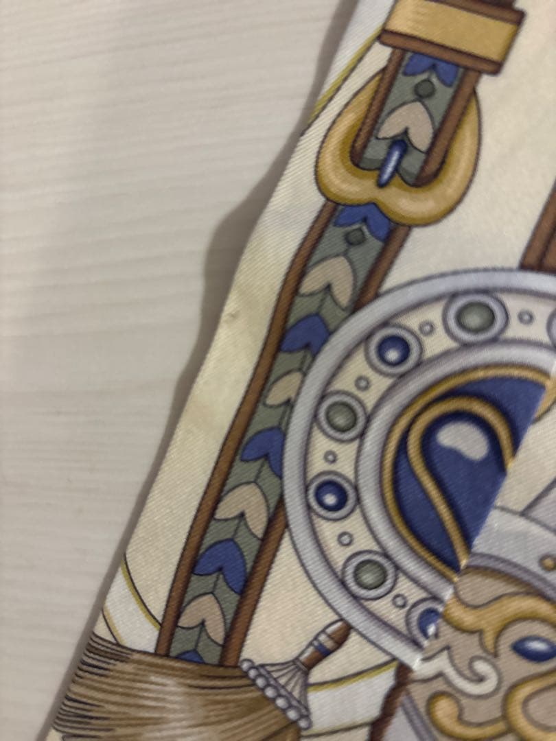 Hermès エルメス　ツイリー