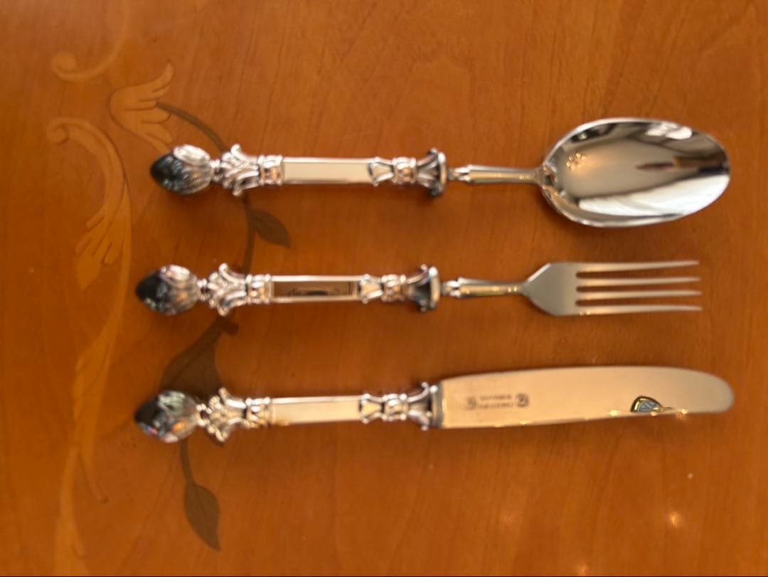 Gourmet-Silber カトラリー収納 サイドテーブル&銀食器セット