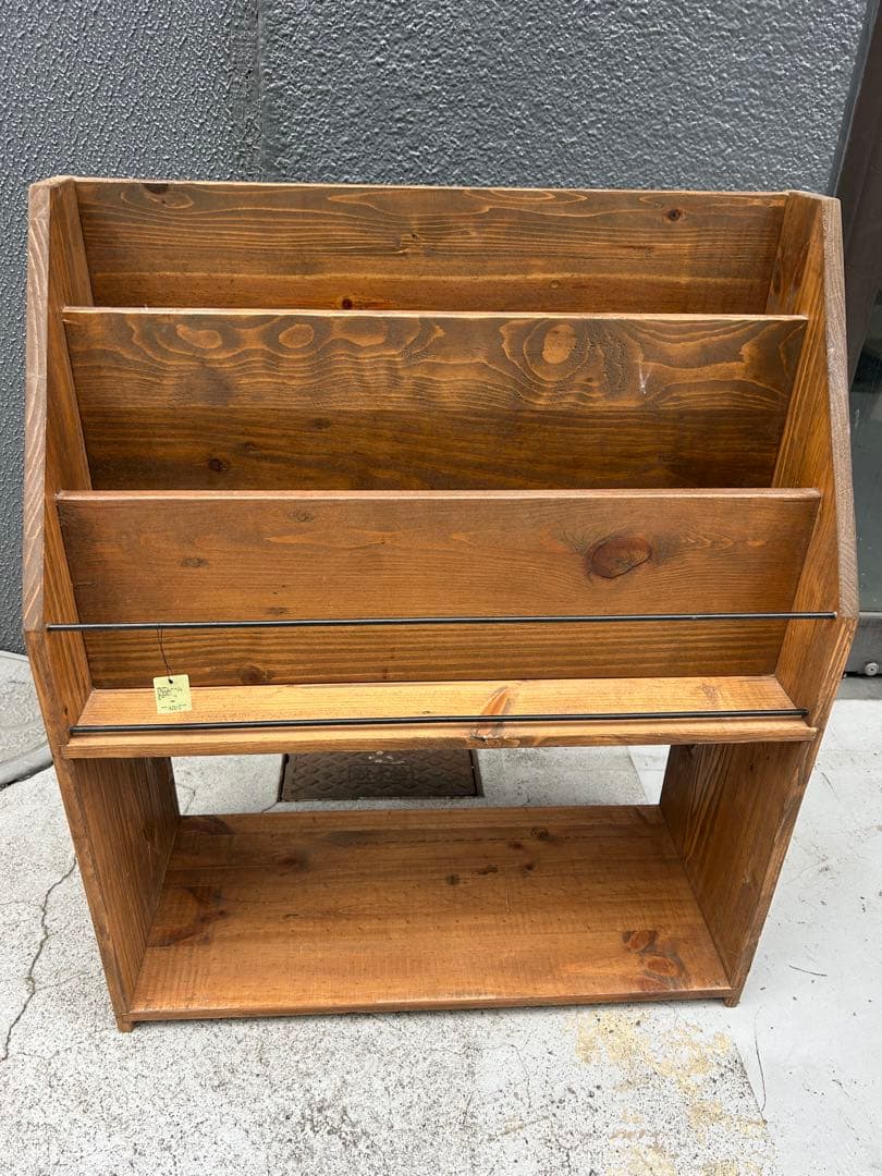 glue 　niko and ニコアンド　本棚　マガジンラック