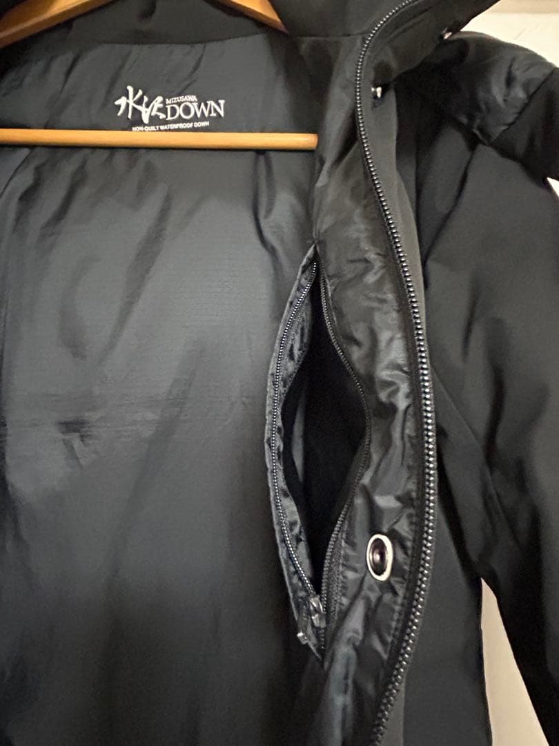 デサント水沢ダウン（レディース:XL）ブラック　ファーつき