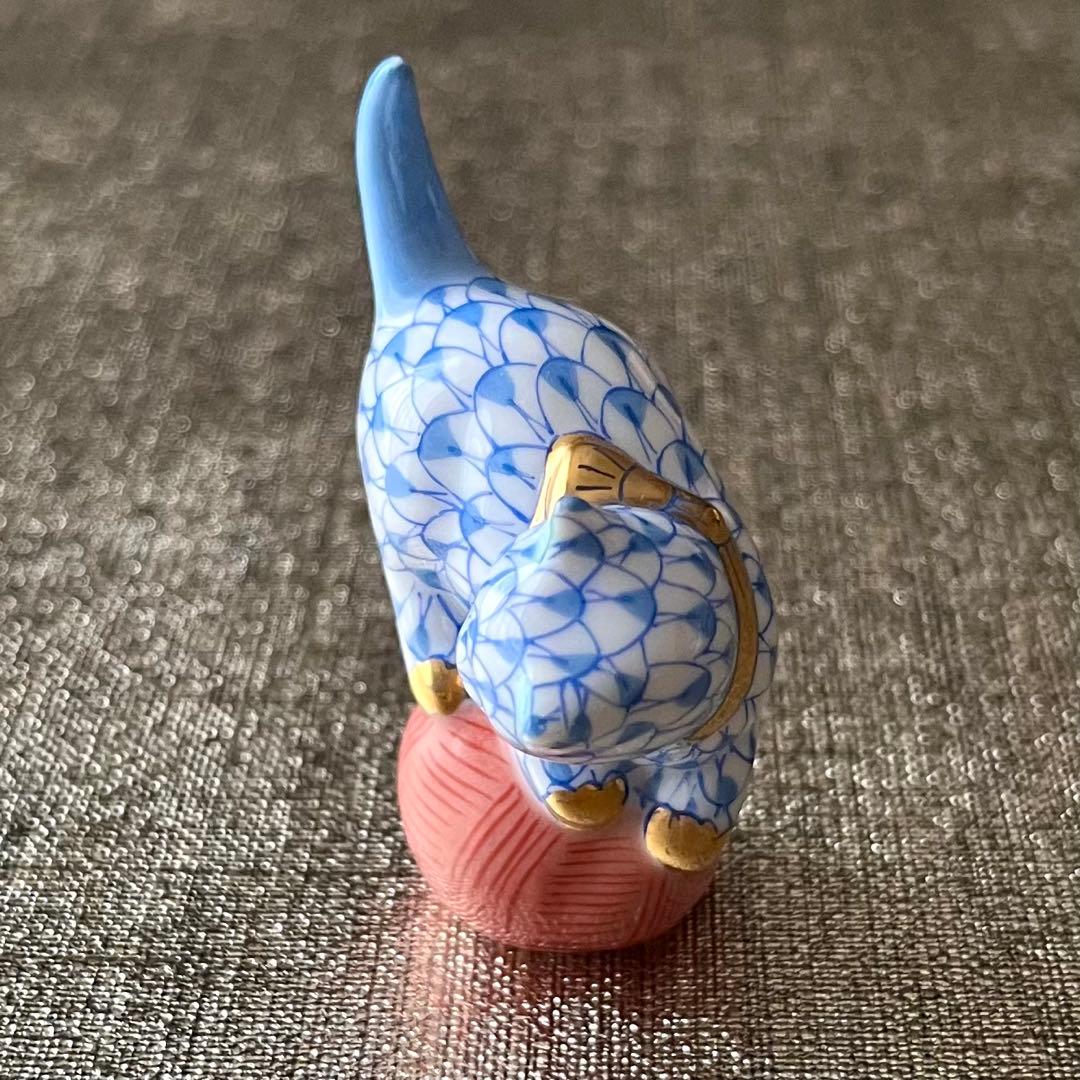 ヘレンド フィギュリン ネコ 玉乗り猫 ブルー 陶磁器 金彩 置物 工芸品