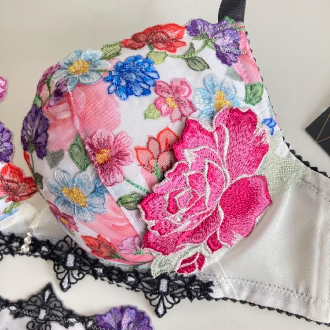 サルート　マイフェアレディ　D75/M　IV　60　フロントエックスブラ　ソング