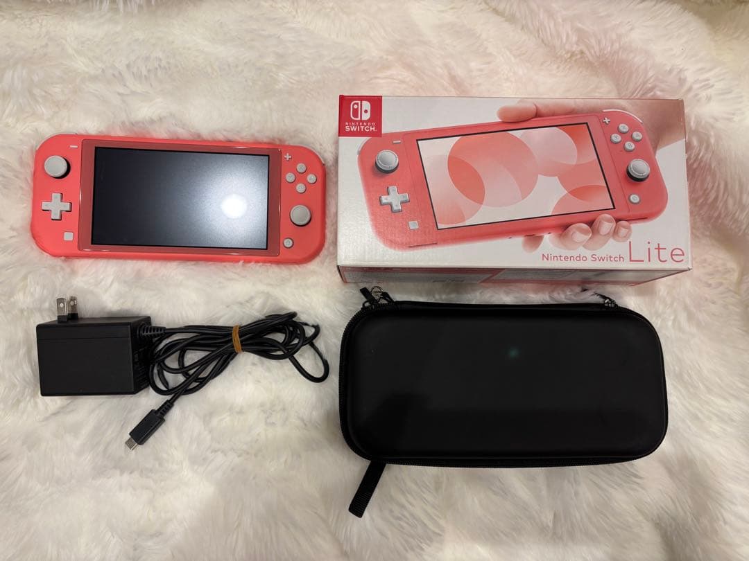 美品！ Nintendo Switch Lite コーラル 本体