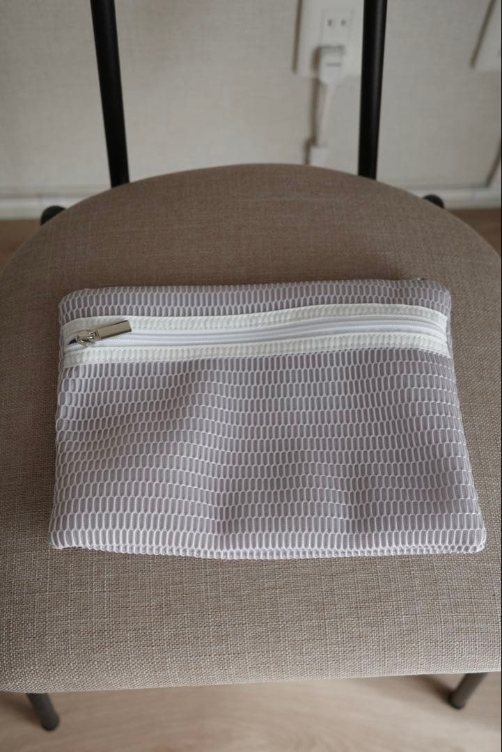 【ゆう】qbag paris ネスト L ジップ付 グレージュビアンコ