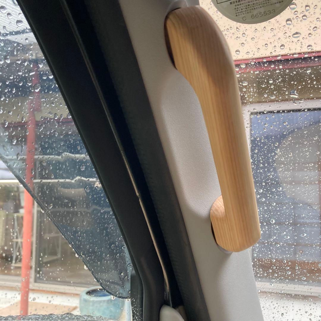 専用　アシストグリップ(aピラー)×2個＋ラワン無垢板サイドテーブル　エブリィ用