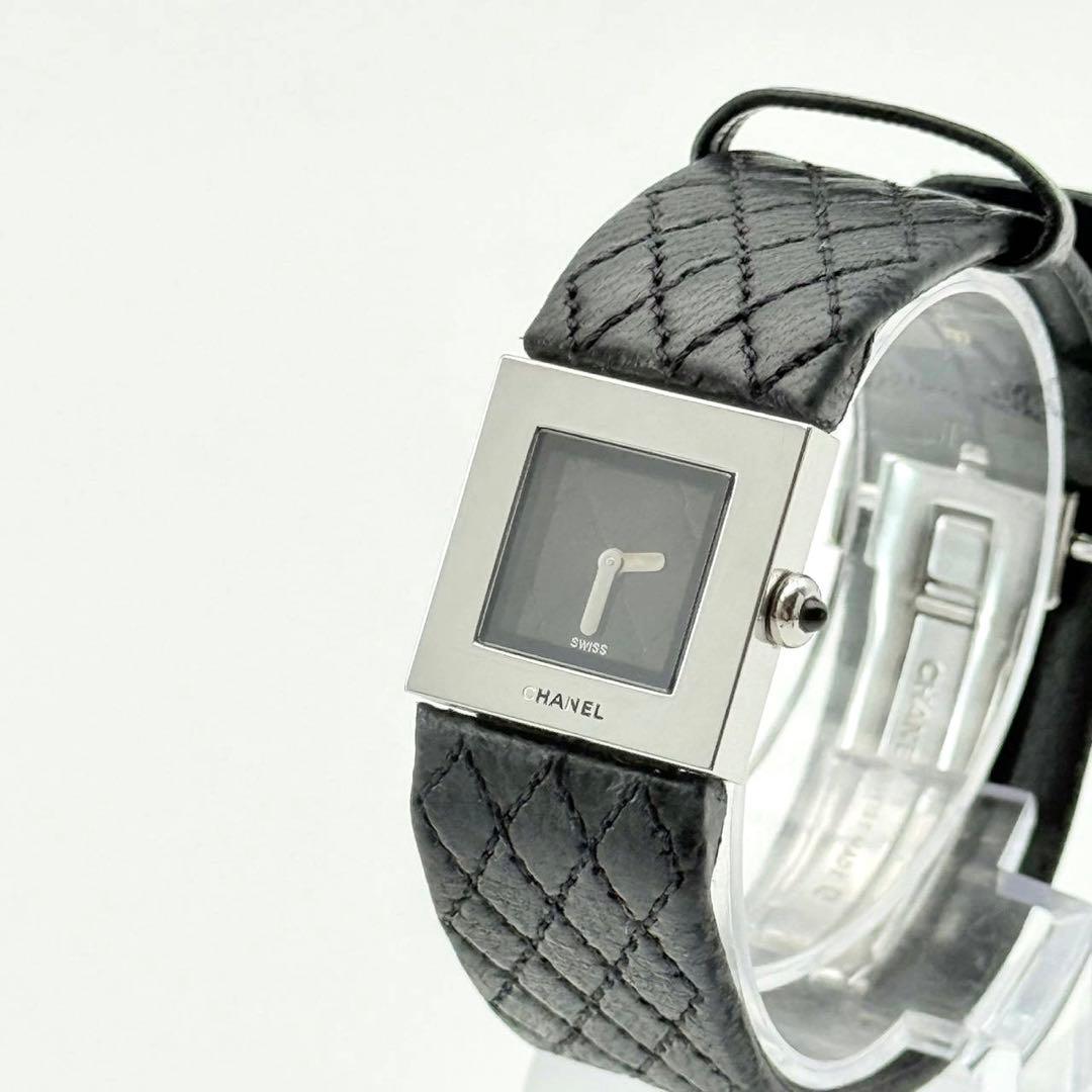 シャネル　マトラッセ　時計　レディース　ブラック　キルティング　付属品有り