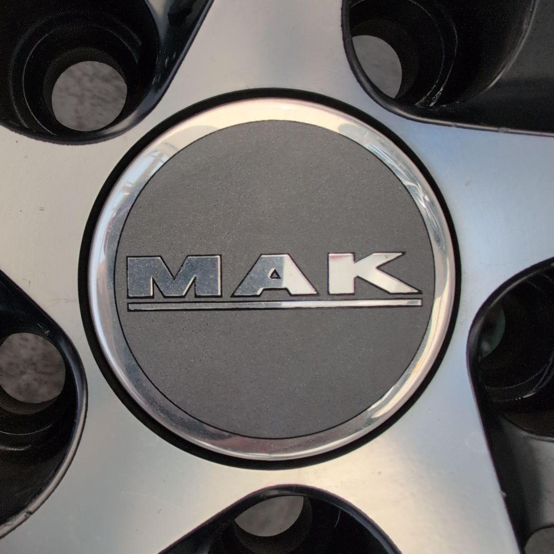 スタッドレスタイヤ4本　MAK 　ブリザック235/60R18　XC60