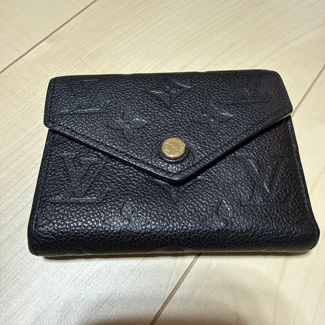 最終SALE中✨ルイヴィトンポルトフォイユヴィクトリーヌ モノグラムアンプラント
