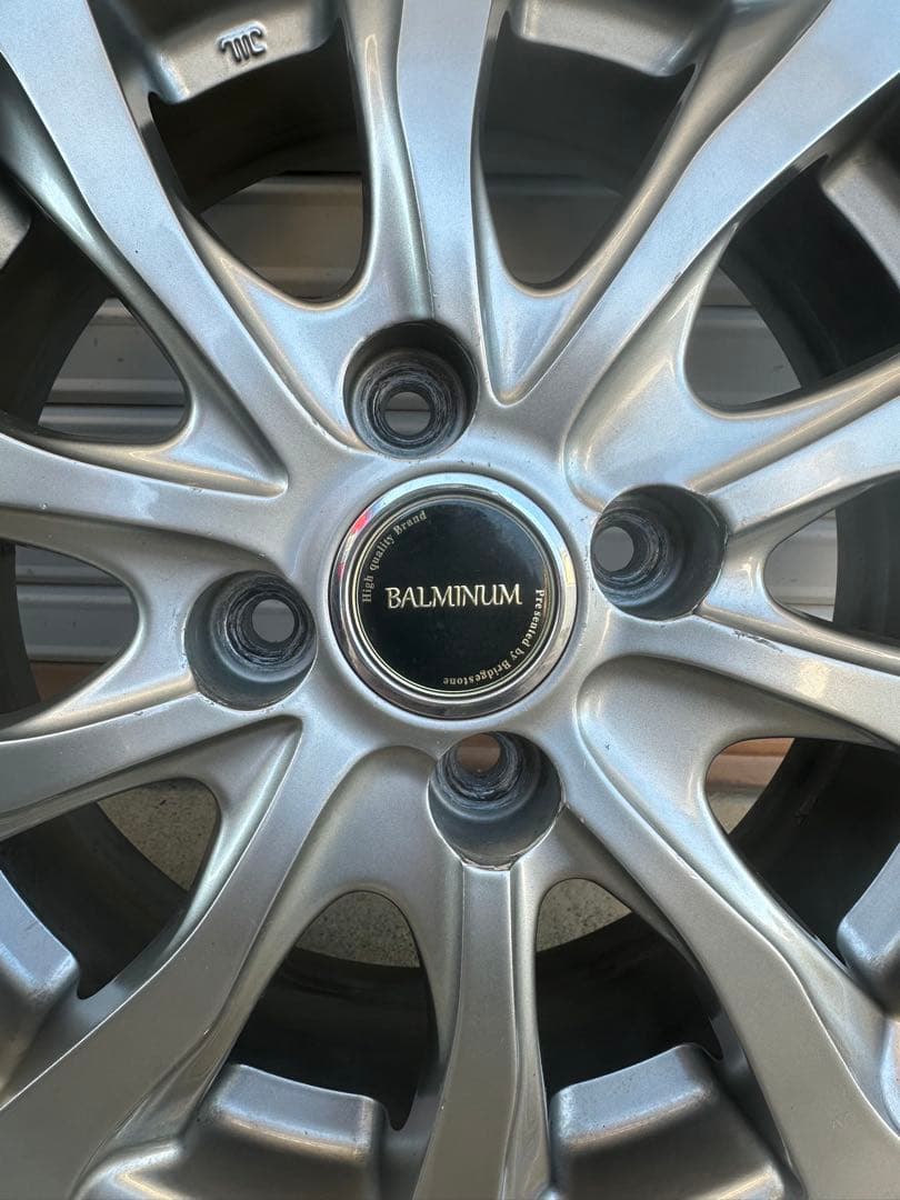 a*y様 値下げしました【2022年製】スタッドレスタイヤ4本セット165/70