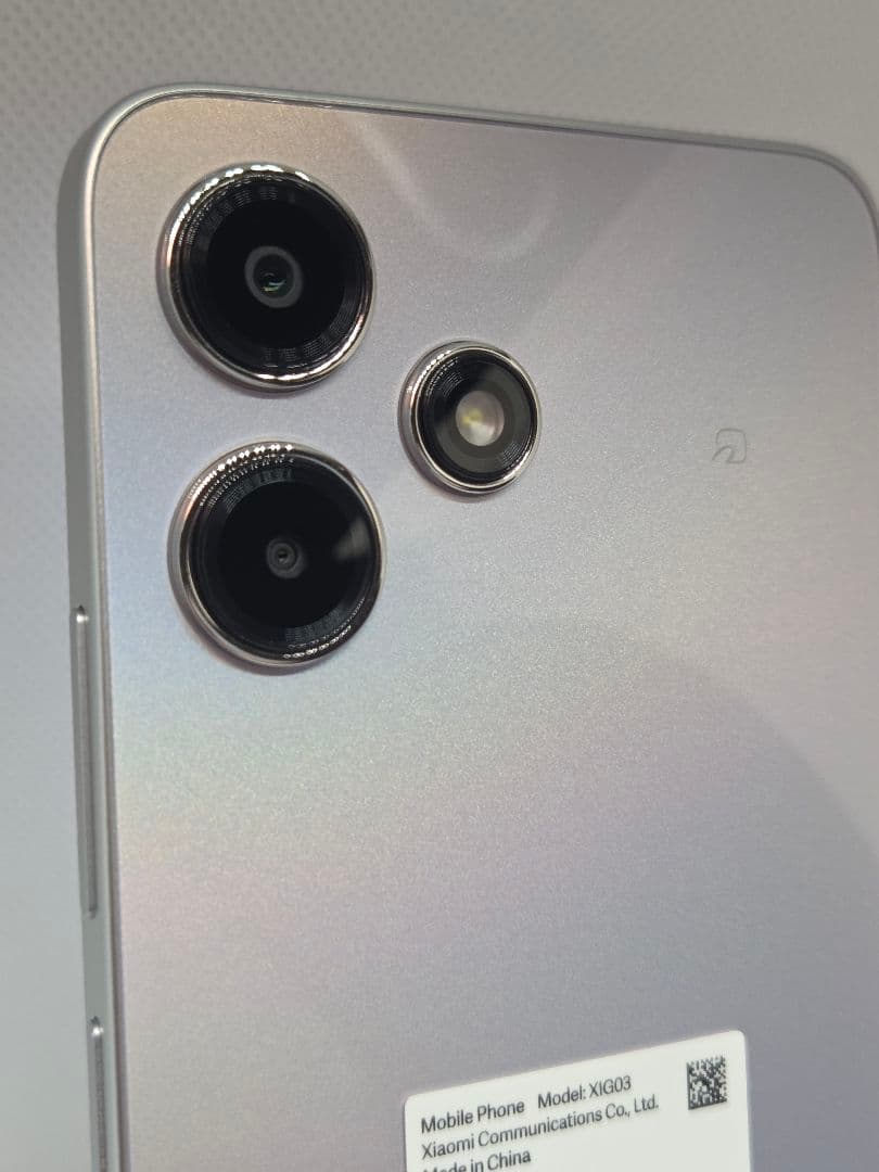 美品 Redmi 12 5G 128GBポーラーシルバー SIMフリーXIG03