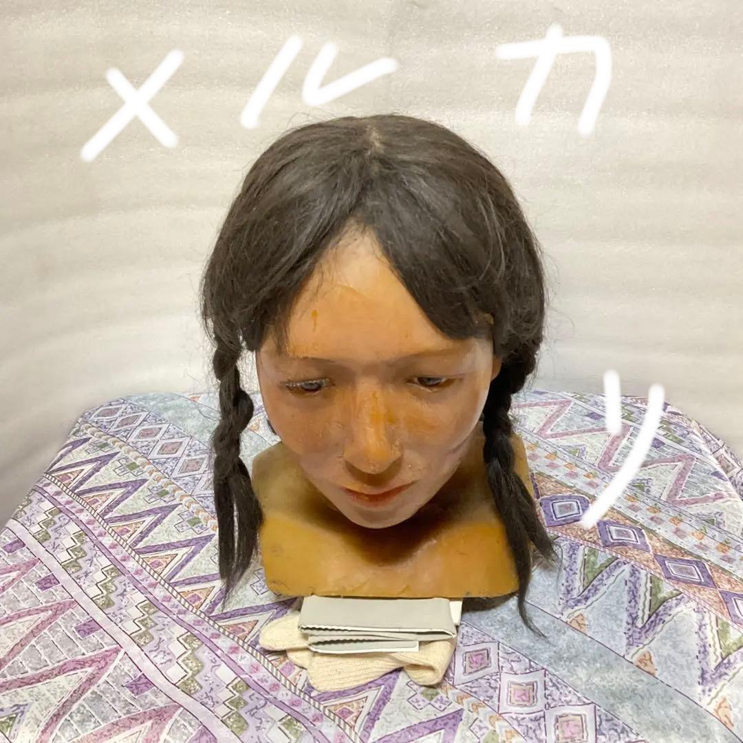 蝋人形　インディアン少女。