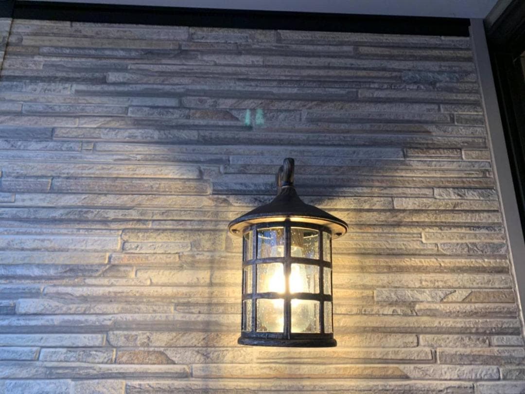 玄関にぴったりのアンティーク調ブラケットライト