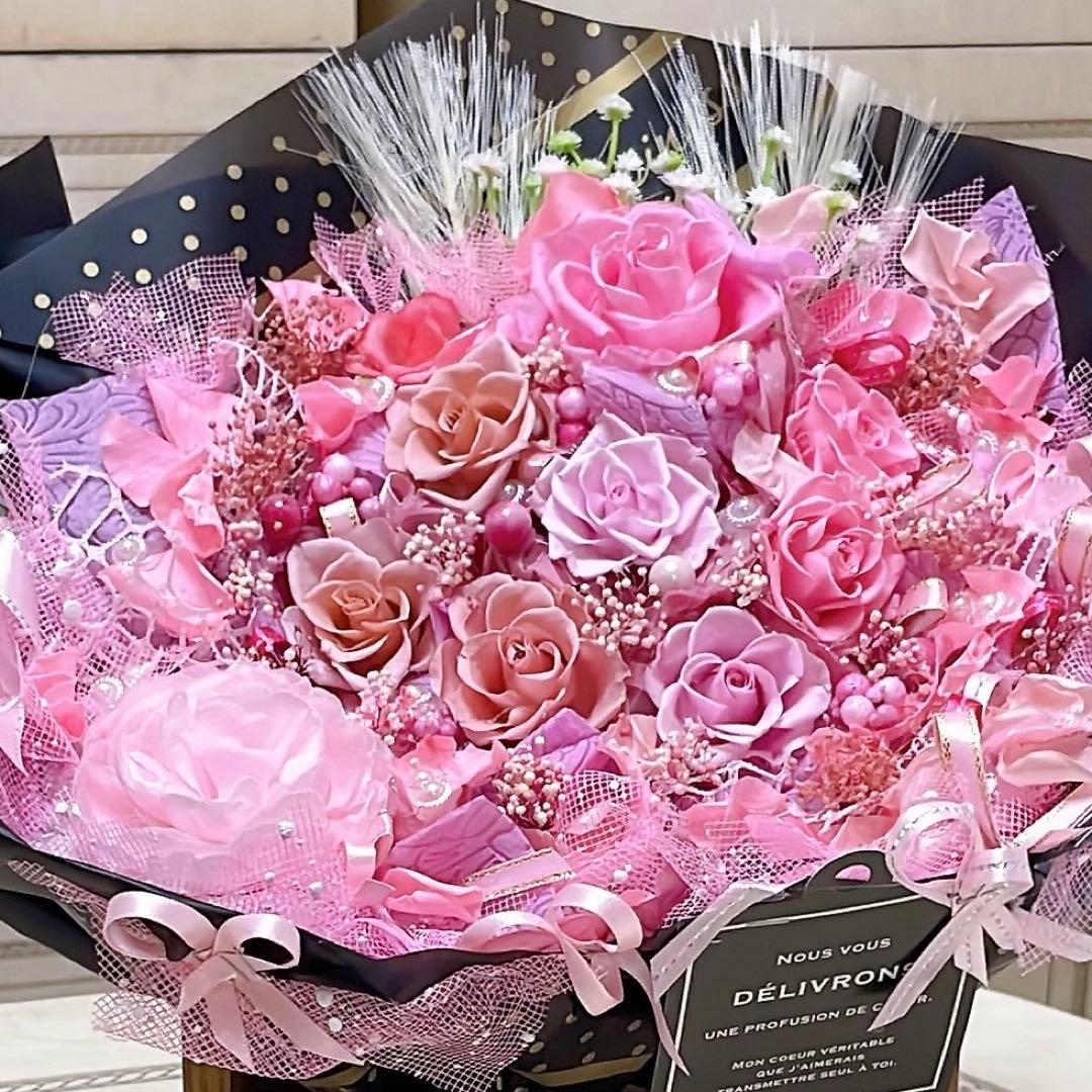 ✨特大✨大人気の花束✨赤バラプリザーブドフラワー＆アーティフィシャルアレンジ✨✨