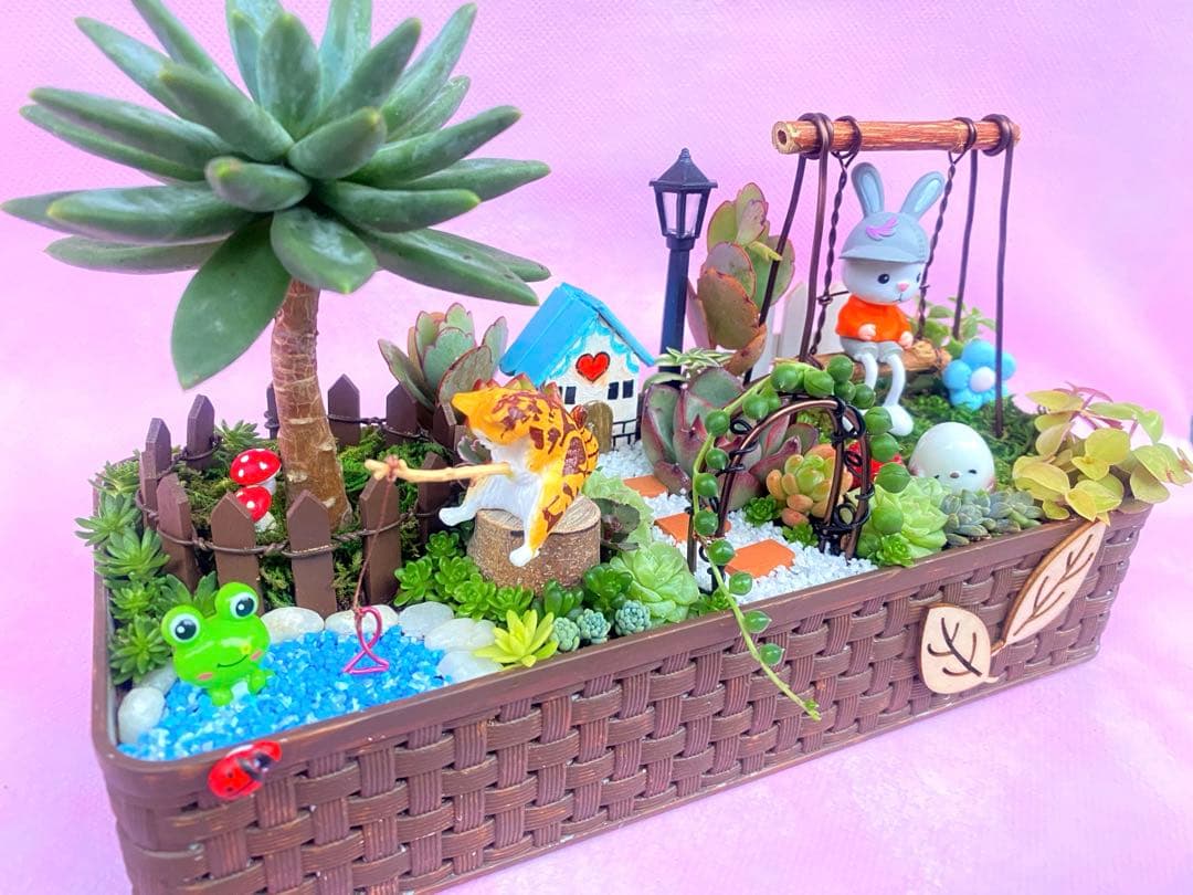 箱庭✿多肉寄せ植え✿そのまま飾れます