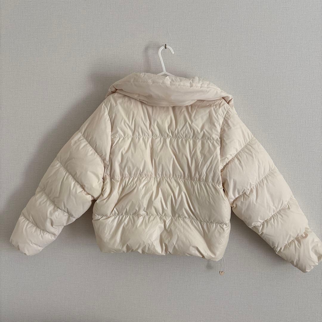 m*u様 adidas オリジナルホワイト ダウンジャケットショート丈 元値3万