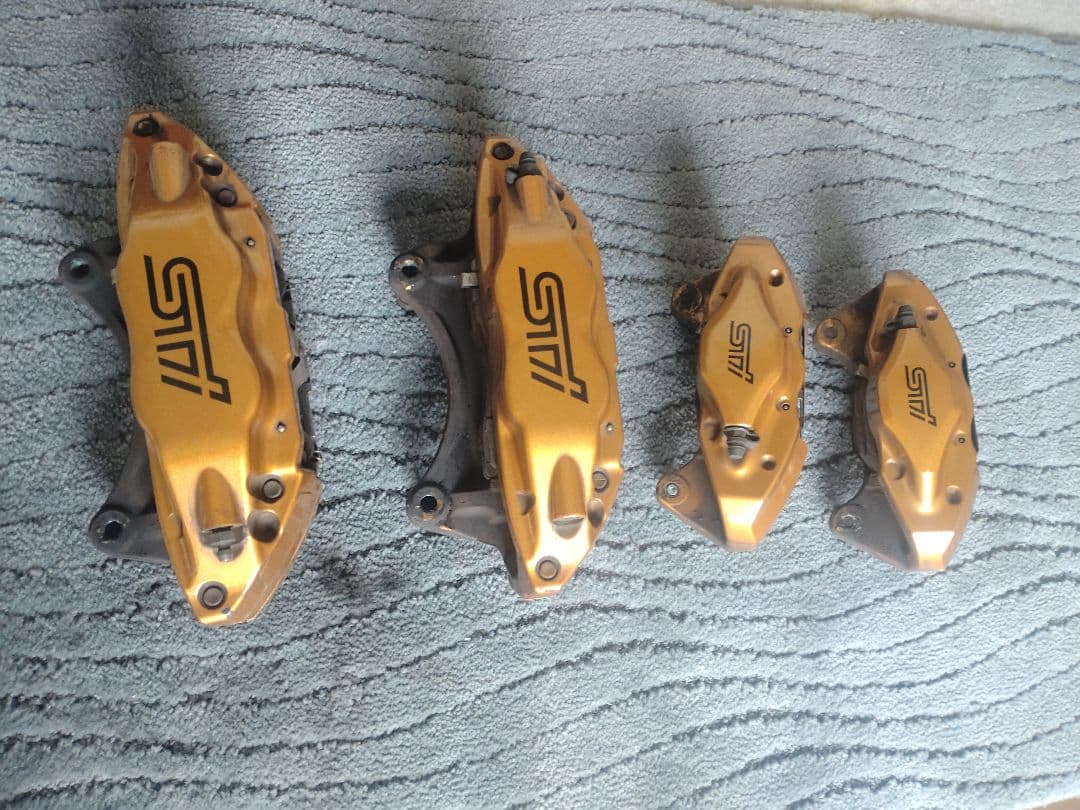 WRX STI スペックC 純正ゴールドブレンボキャリパー　翌日発送