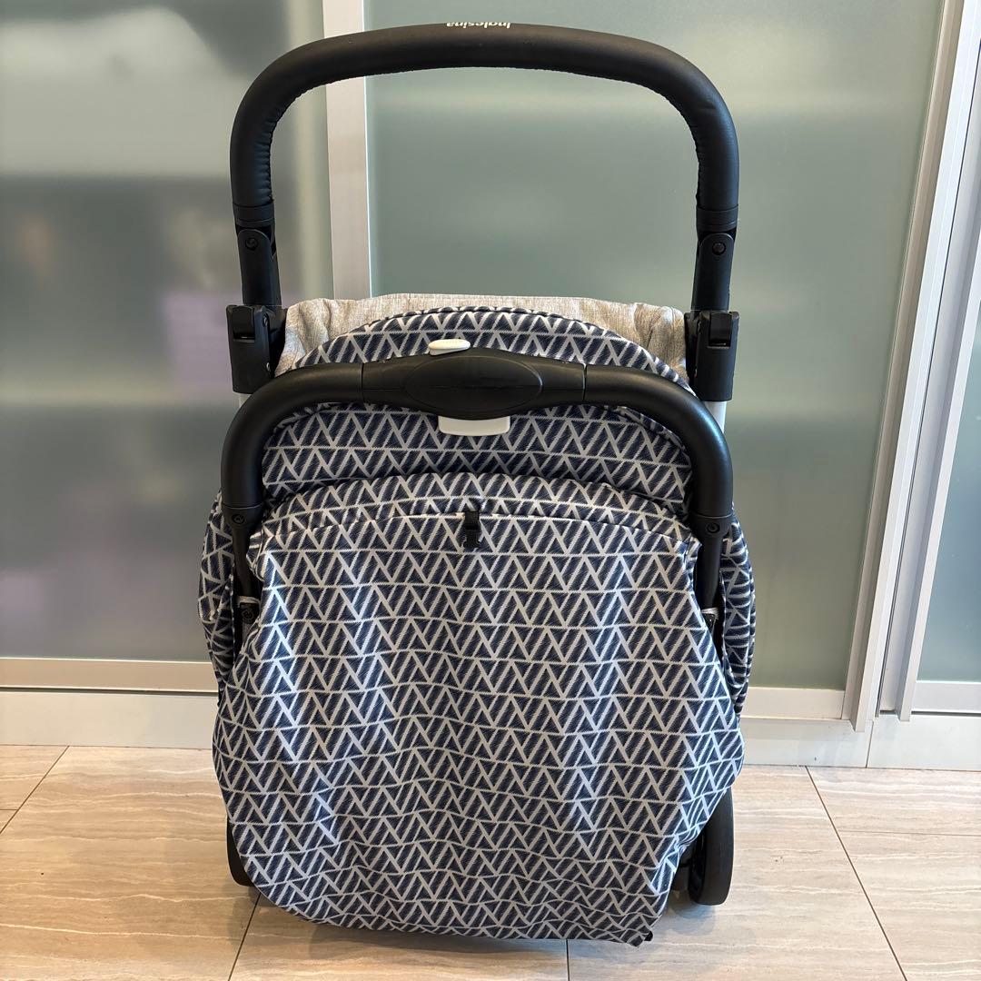 イングリッシーナ　折りたたみ　ベビーカー