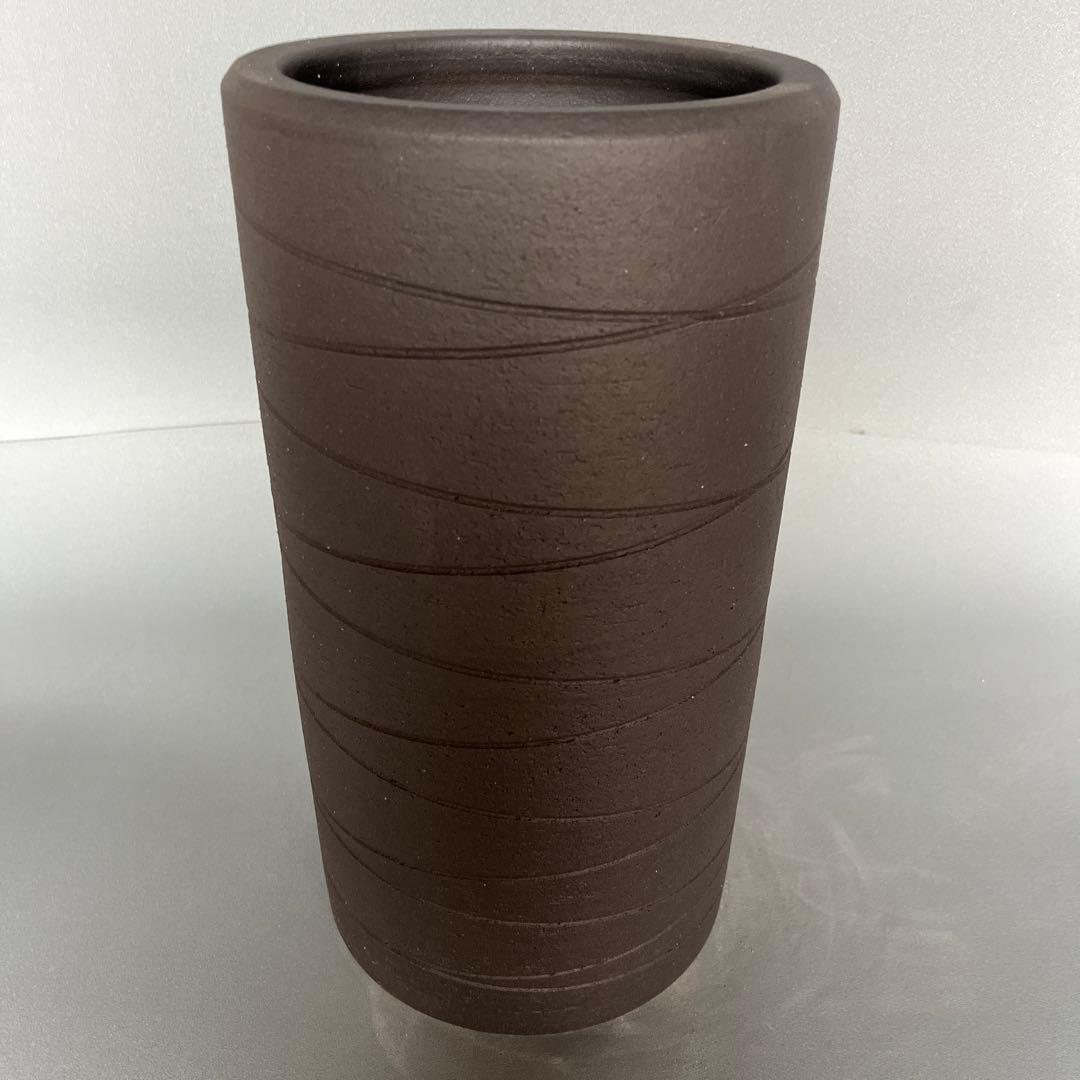 信楽焼傘立て  黒釉らせん 高さ42cm