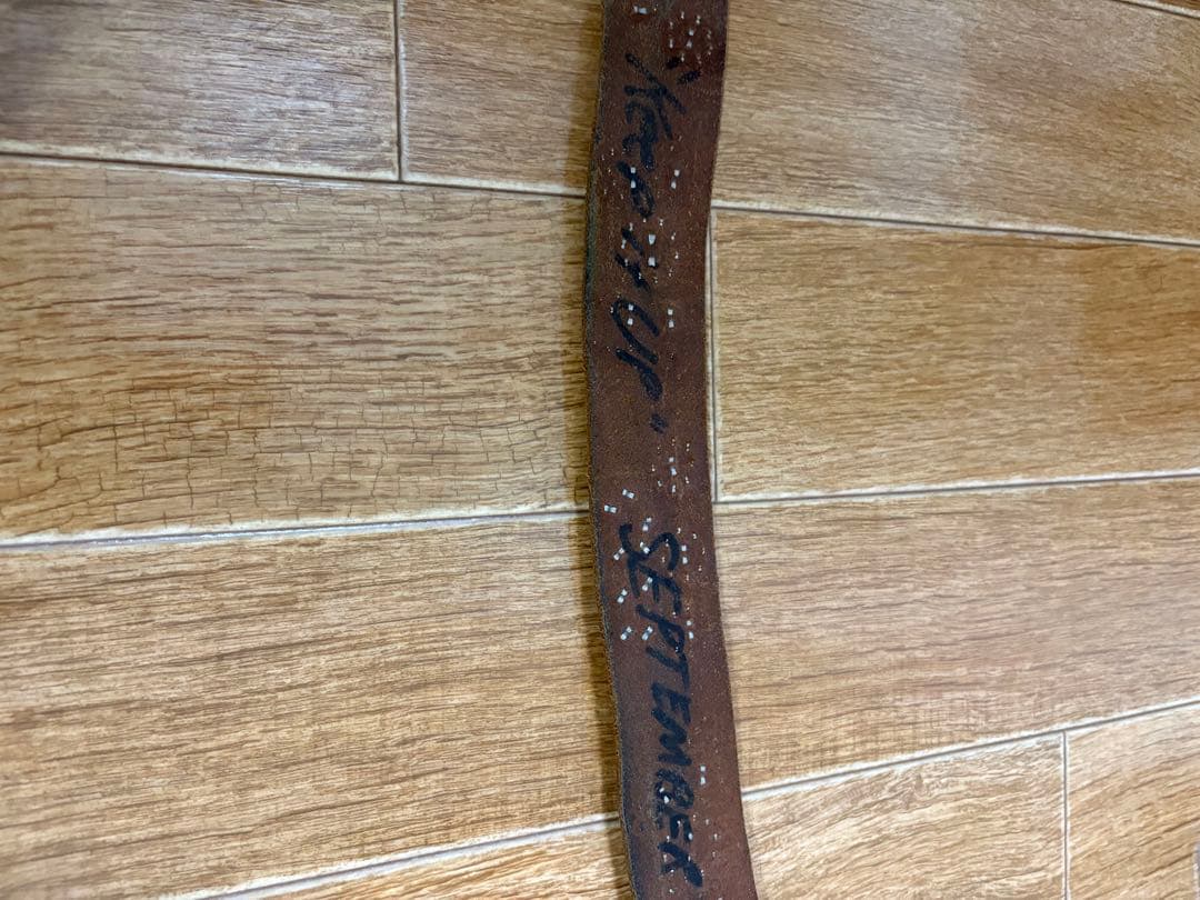 HTC フラワーバタフライベルト