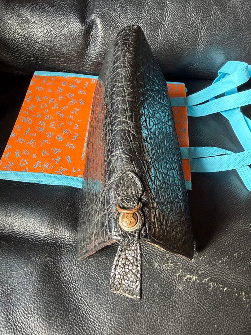 KC'S 長財布　ラウンドジッピーウォレット　エレファント美品